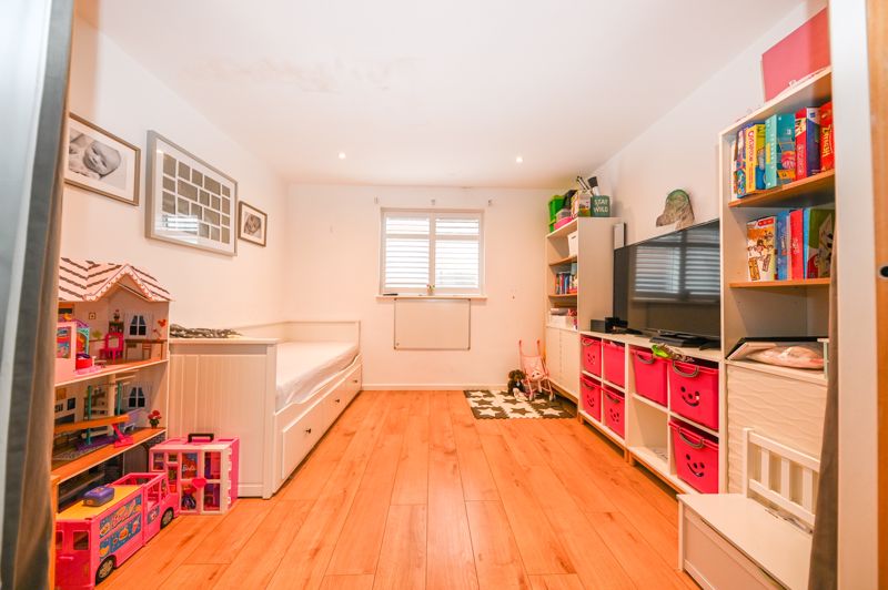 Green Lane Clanfield